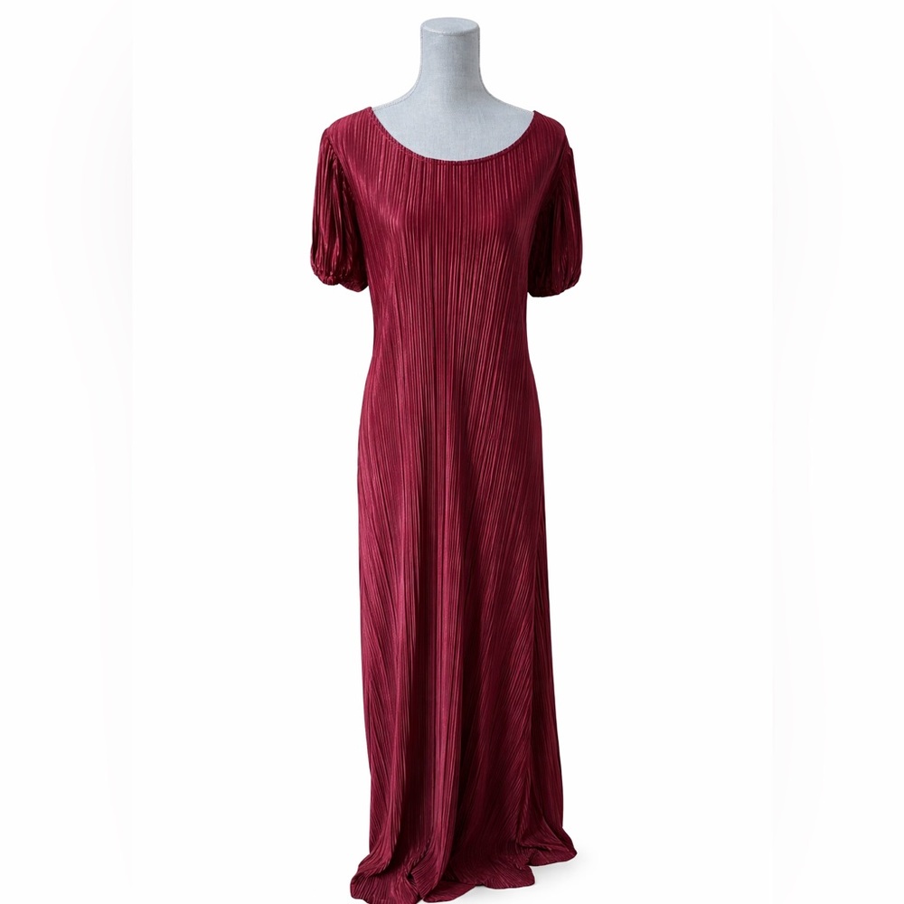 Taylor Jay Burgundy Pleated Maxi Dress NWT Made in USA Size Large Elegant